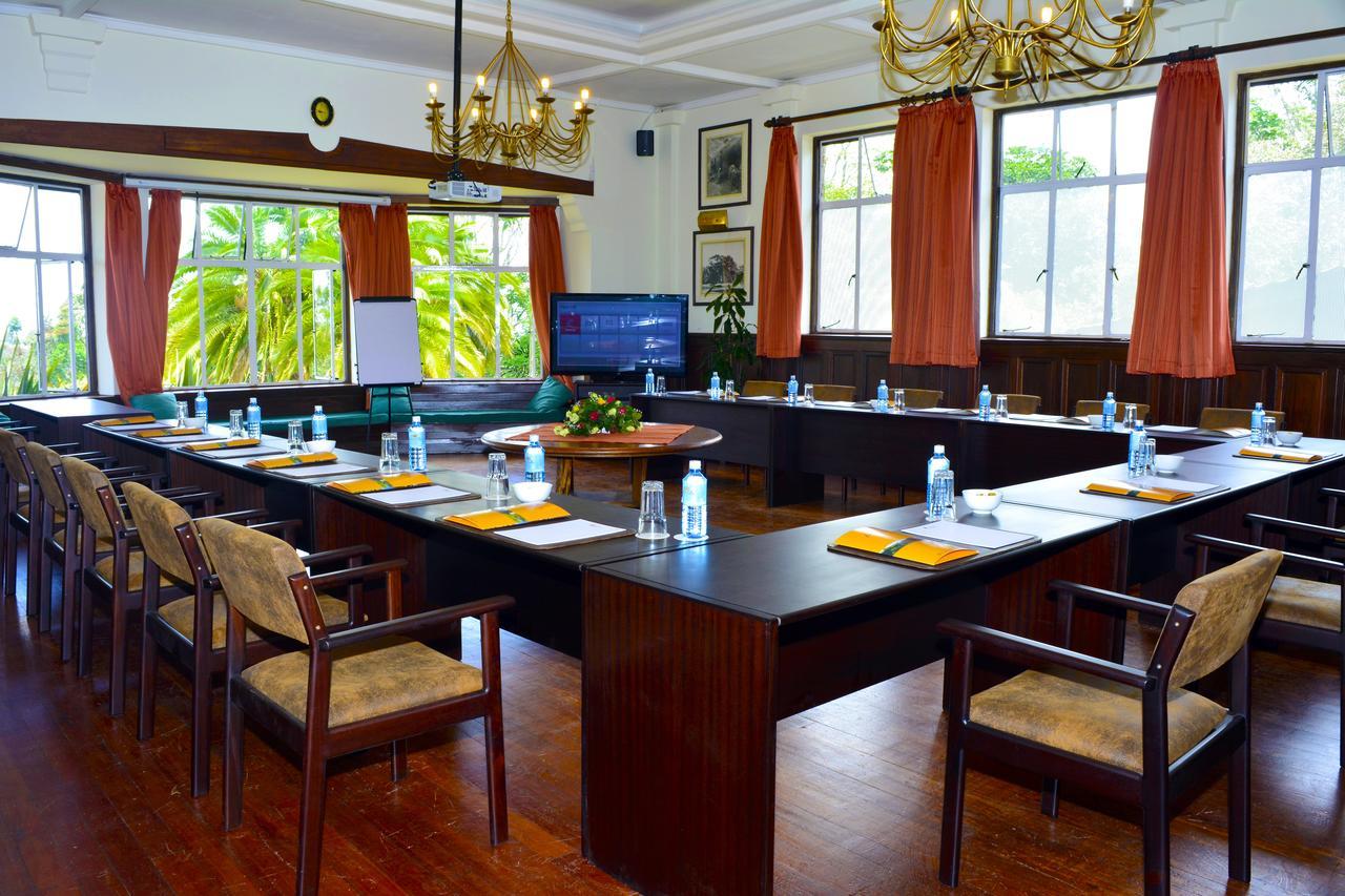 Outspan Hotel Nyeri Exterior photo